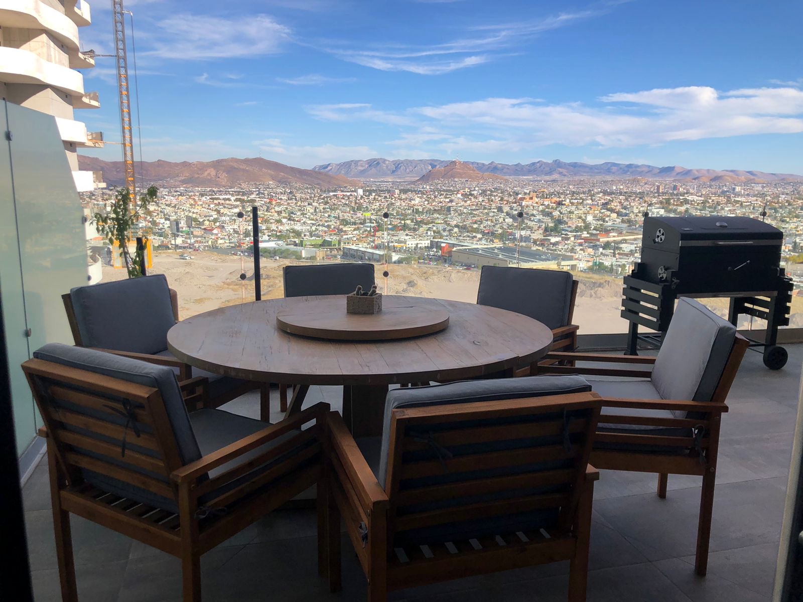 25e76669-65f4-44d7-b12d-8997233aed86