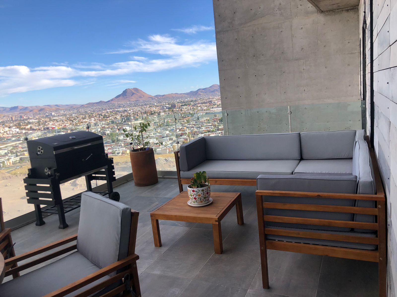 731608b8-14b5-4eda-92f4-db5d740ad194